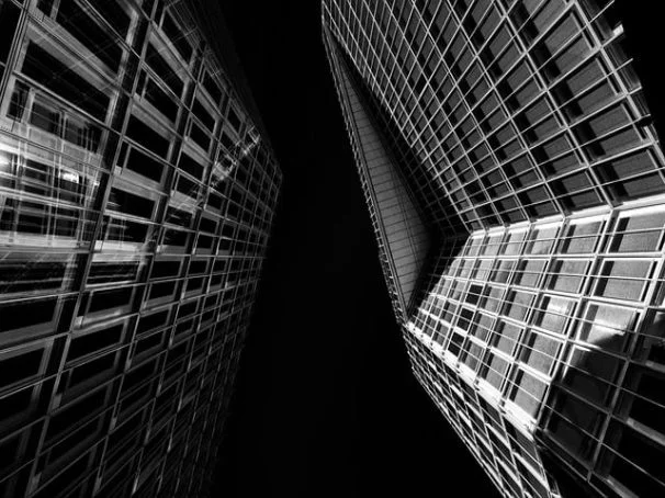 뇌는 에너지원으로 탄수화물을 사용합니다.