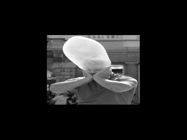 VALENTINO 발렌티노