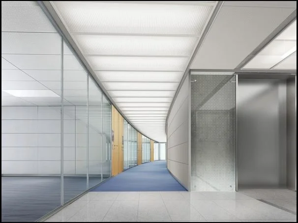 평균 연봉 CHF 82,401 87,383