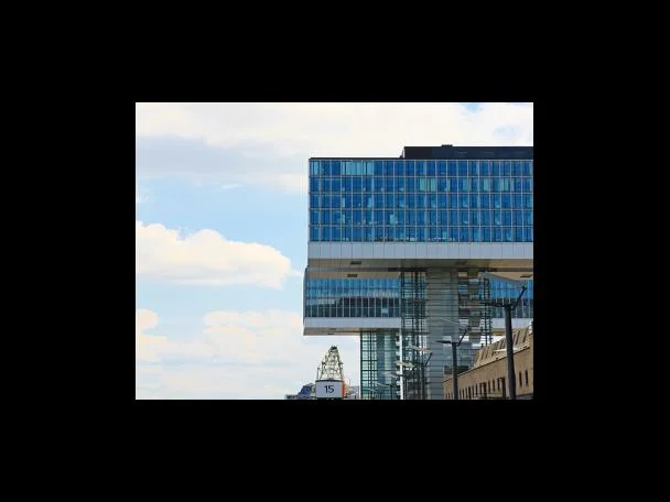 A 2개 제품, 표시 연관 규정에 부적합