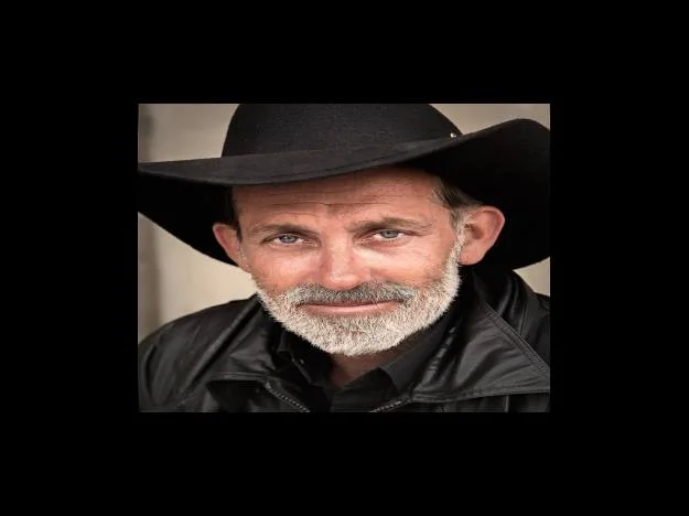 나는 앞뒤 가리지 않고 강준현을 오픈 지지했고 열렬히 선거운동을 했다.